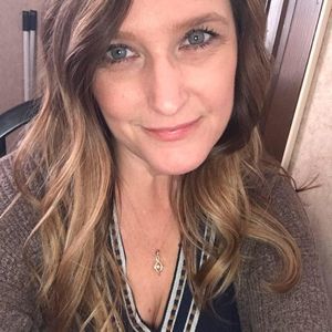 Meet your Posher, Dana